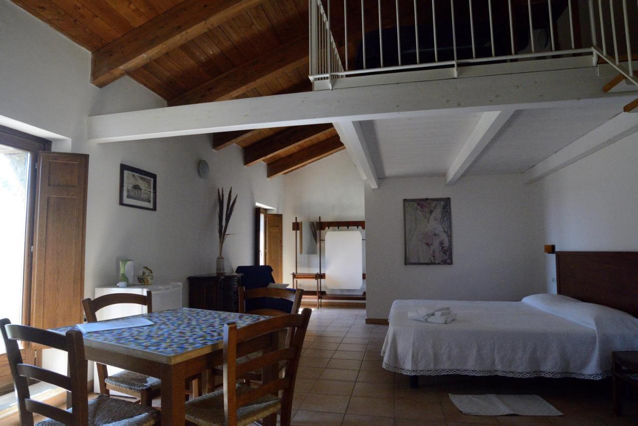 Casa Del Geco Bed and Breakfast Paestum Exteriör bild