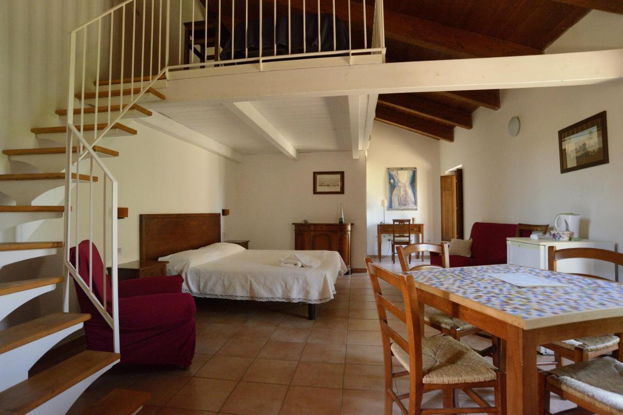 Casa Del Geco Bed and Breakfast Paestum Exteriör bild