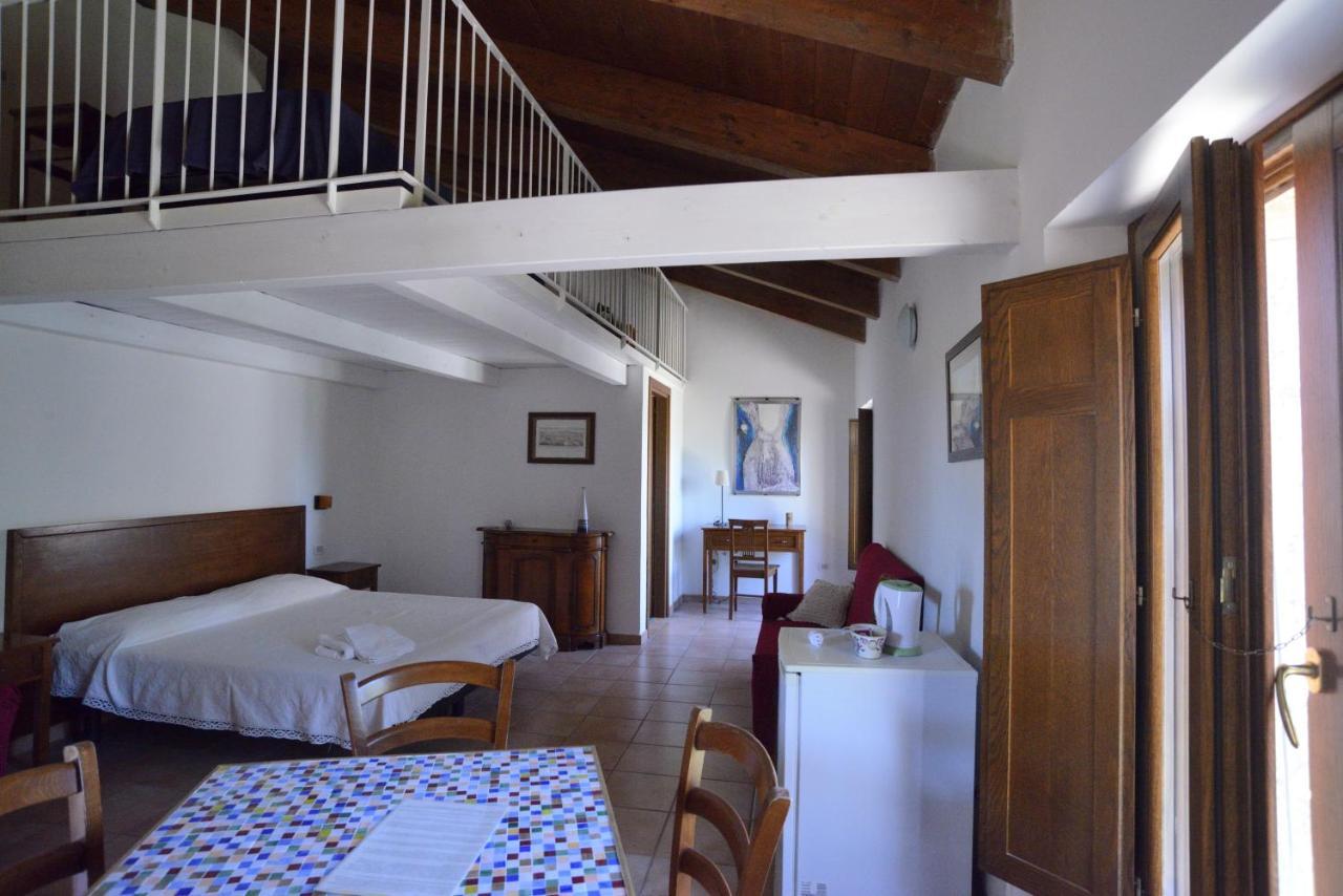 Casa Del Geco Bed and Breakfast Paestum Exteriör bild