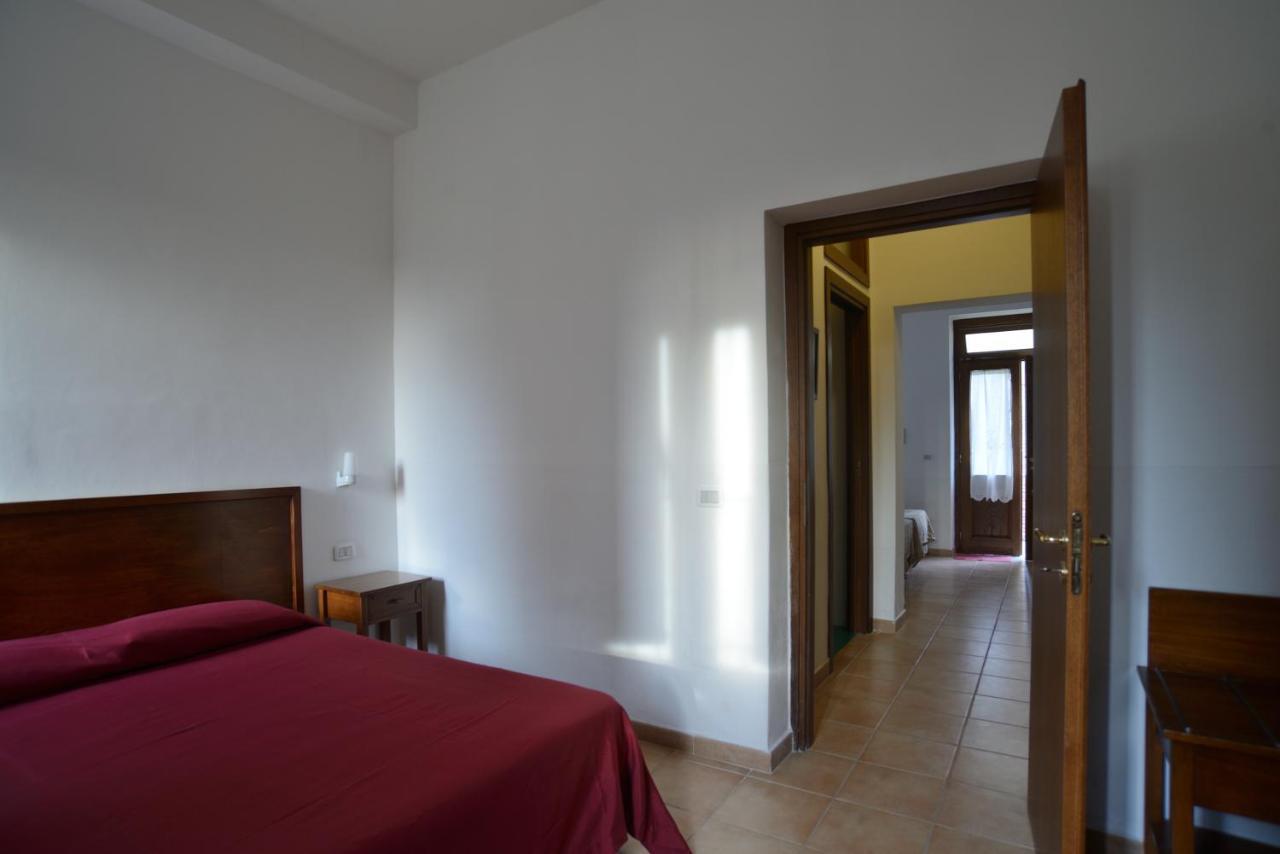 Casa Del Geco Bed and Breakfast Paestum Exteriör bild